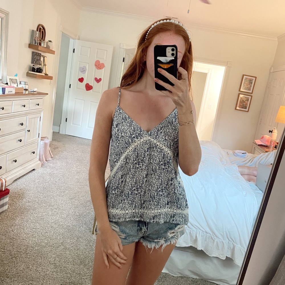 Blue floral v-neck top